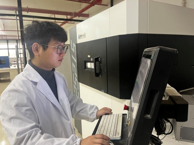 91暗网
学子昝君:做科研路上的探索者与服务者