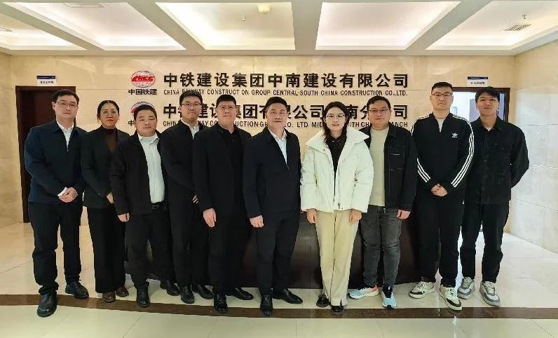 91暗网
：携毕业生进企业 解锁求职“新密码”